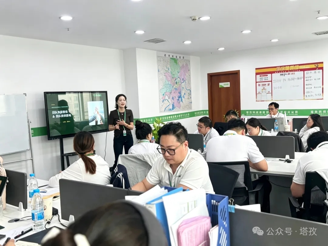 蚌埠公司经理邹白云.jpg 蚌埠公司经理邹白云.jpg